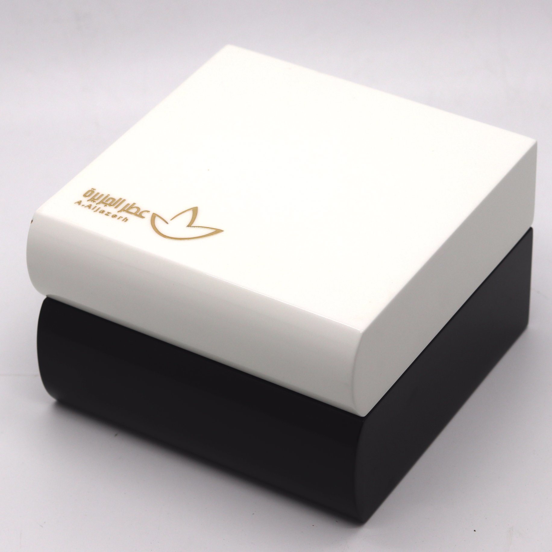 FSC Certified Perfume Packaging – Eco-Friendly Wooden Box with Glossy Finish