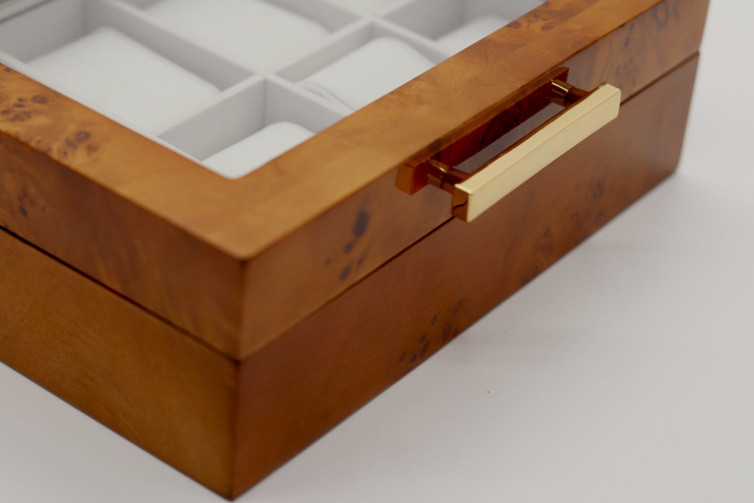 Luxury Wooden Watch Storage Box – MDF with Glossy Lacquer and Glass Window, Custom Wholesale Supplier