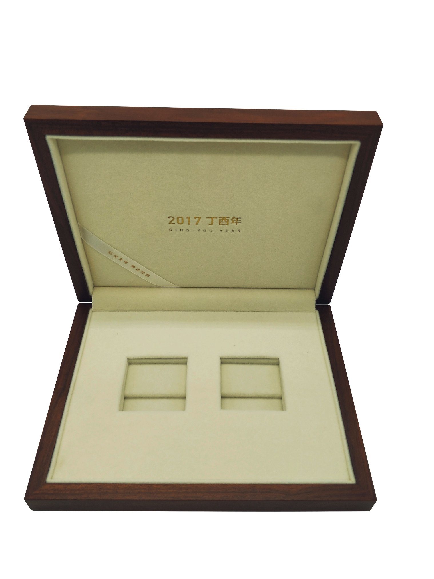 Customizable Wooden Box for Precious Metal – Solid Wood, Matte Lacquer, Silk Printing, FSC Certified, Wholesale Packaging Supplier
