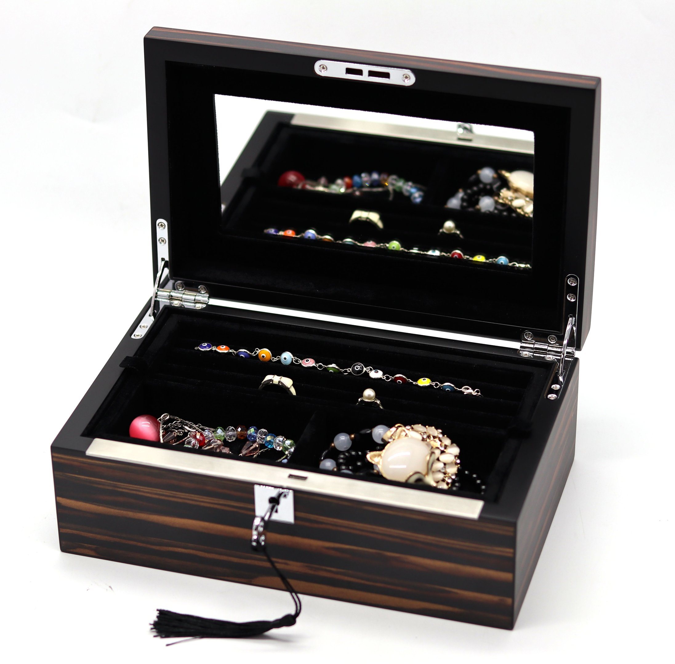 Matte Lacquer Jewelry Box with Black Velvet Interior – Premium Gift Packaging