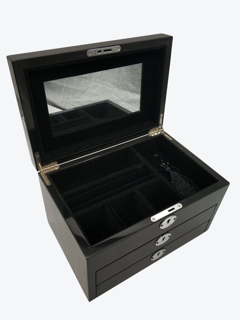 Handmade Gloss Lacquer Jewelry Box with Custom Options for Brands