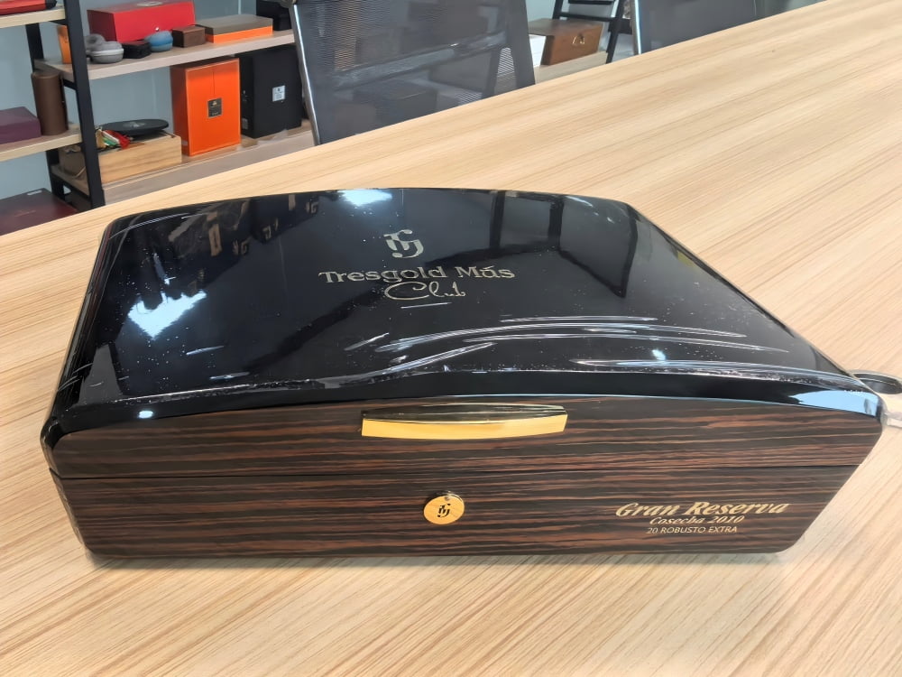 Custom Design Wooden Case Packing Display Box Gift Packaging Watch Box