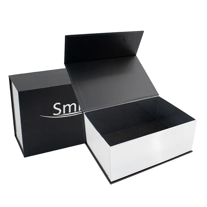 Custom Handmade Flip Top Cardboard Black Paper Magnetic Closure Perfume Gift Box