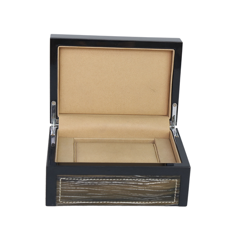 Custom Retro Wooden Packaging Watch Box with Leather Surface
