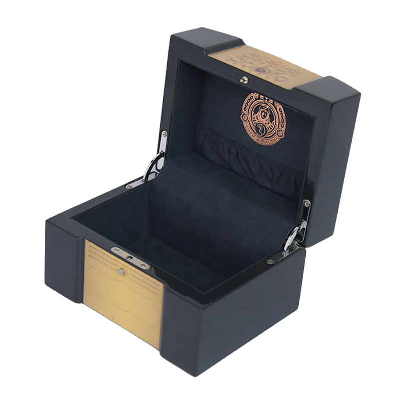 Customized Luxury Packaging Watch Box Retro Men Wooden Gift Box