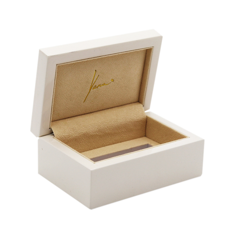 OEM Wooden MDF Gold Metal Logo Apricot Perfume Box for Gift