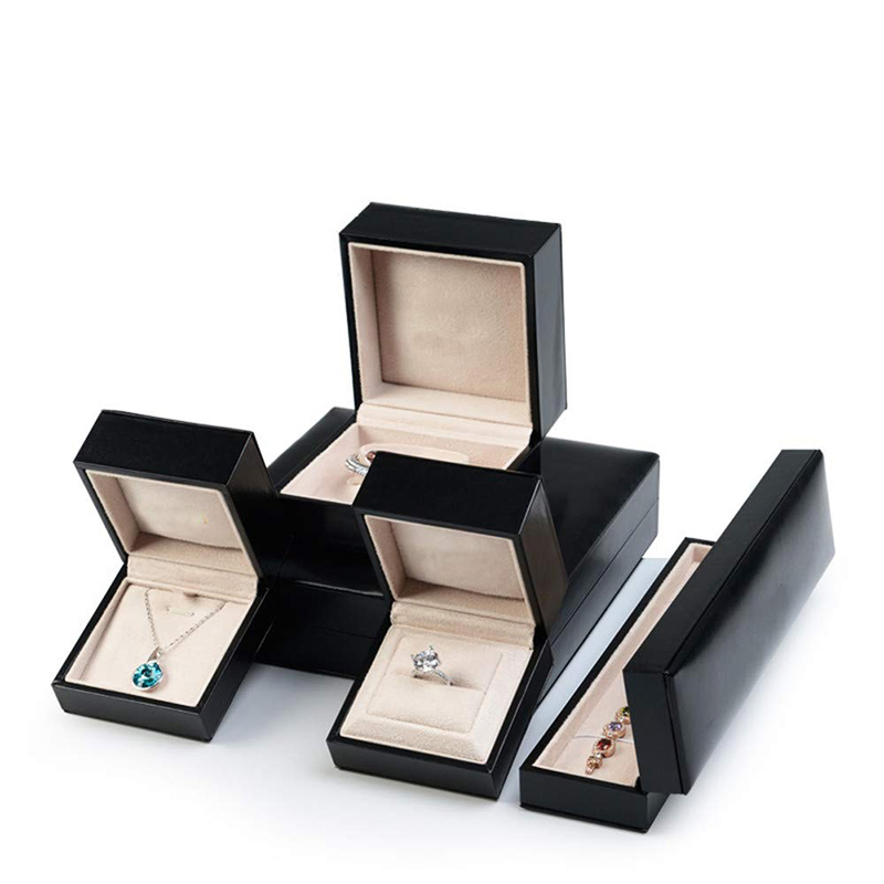 Custom Fashion Design Wedding Ring Jewelry Box for Packaging Gifts
