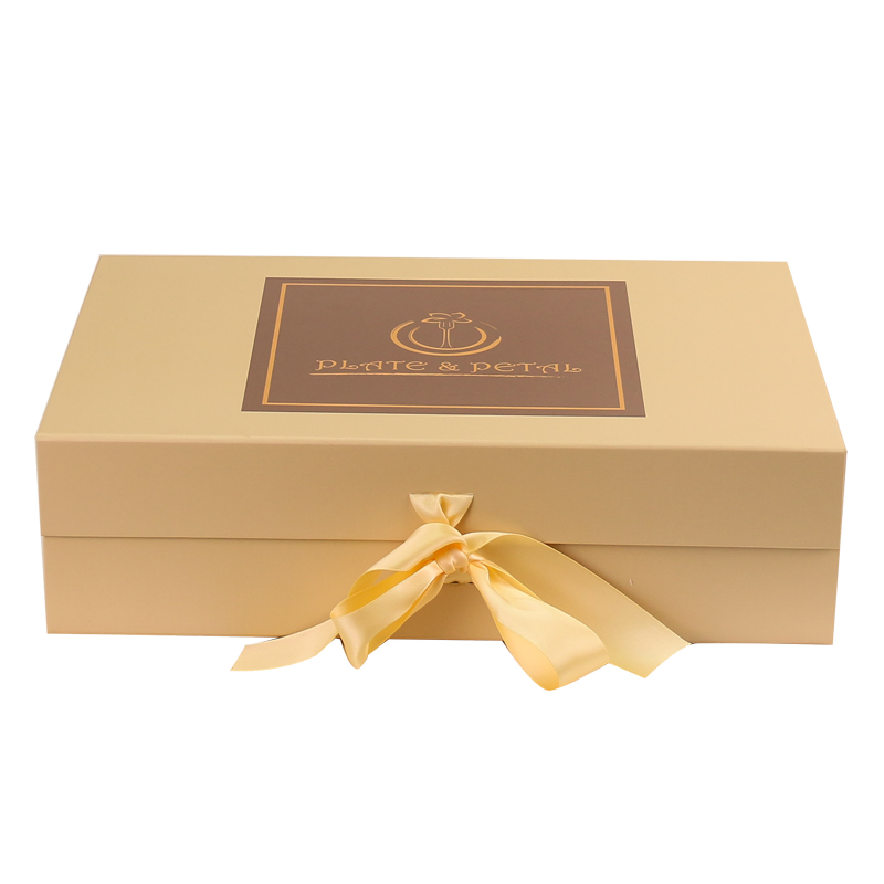 Custom Logo Rectangle Luxury Cardboard Packaging Clothing Gift Box for Ladies