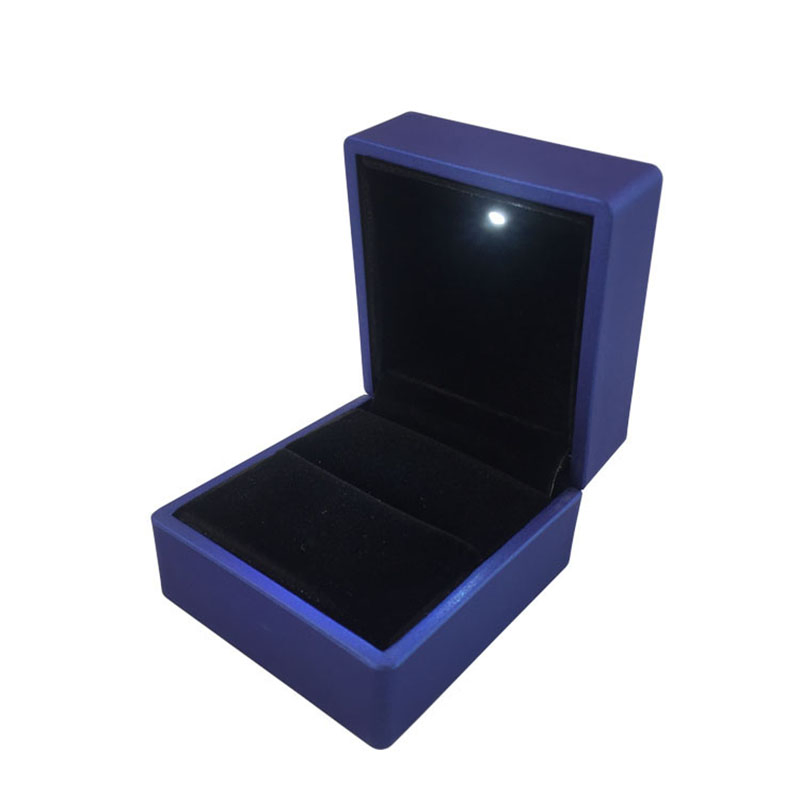 Custom Luxury Spray Lacquer Jewelry Packaging Box with LED