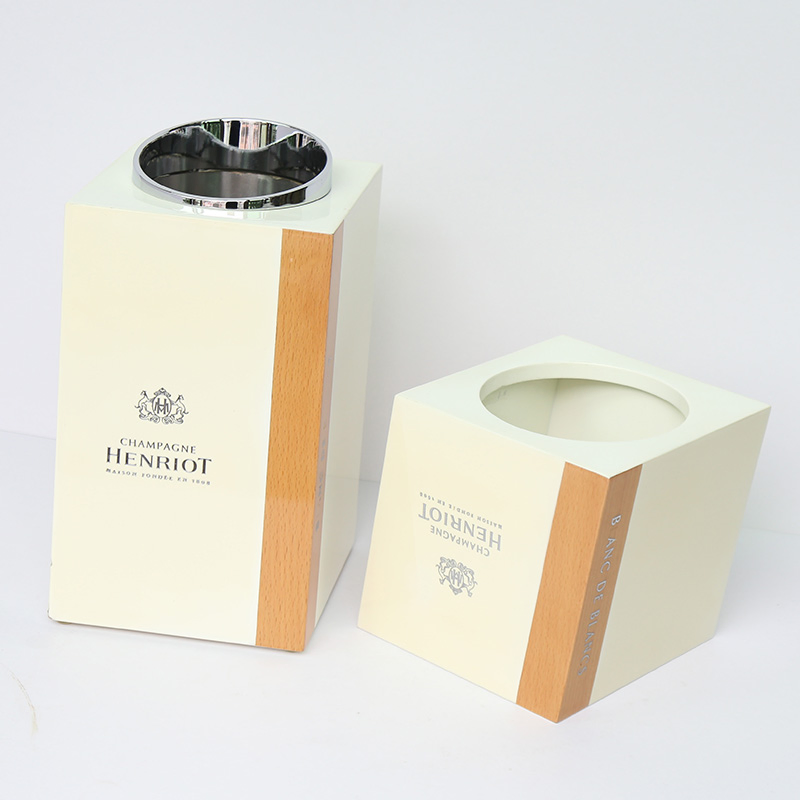 High Gloss Piano Lacquer Finished Custom Champagne Wine Wooden Box