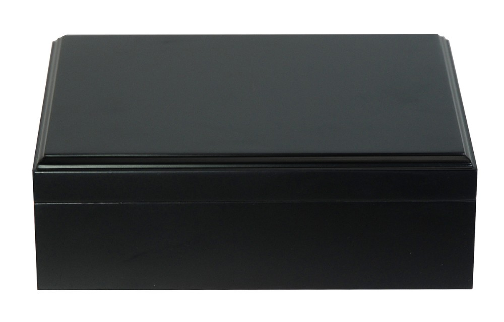 Hot Black Wooden Cigar Humidor with Cigar Accessories Box