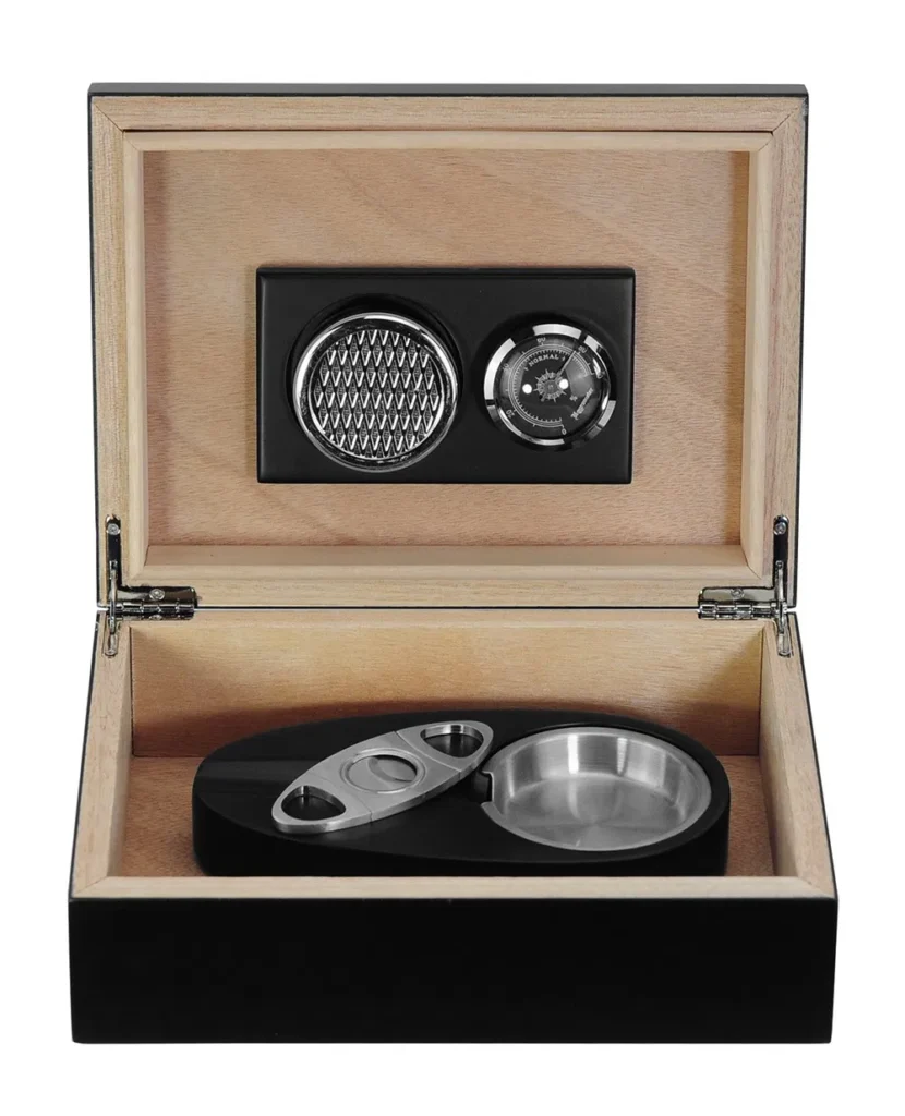 Hot Black Wooden Cigar Humidor with Cigar Accessories Box