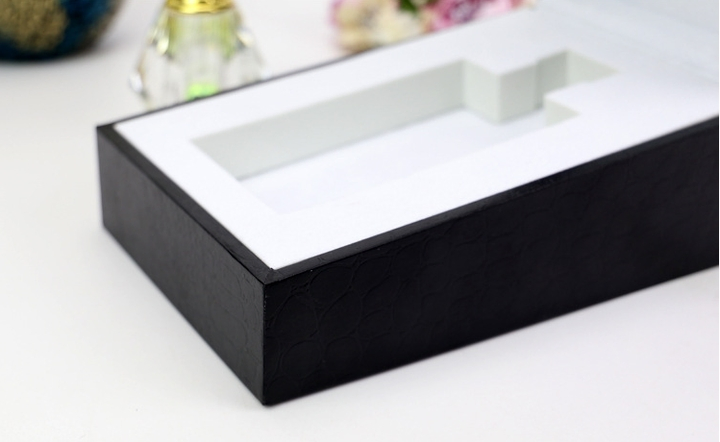 Luxury Promotion Wholesale High-Quality Black Velvet Cardboard Perfume Bottle Packaging Box