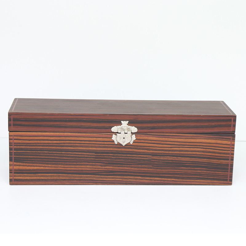 OEM Design Luxury Solid Wood Lacquer Finished Wine Wooden Box