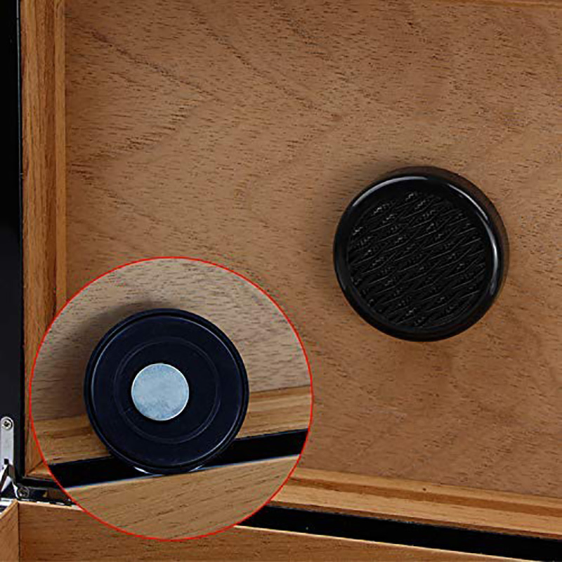 Premium Cedar Wood Cigar Humidor with Hygrometer and Humidifier