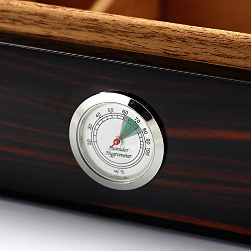 Premium Cedar Wood Cigar Humidor with Hygrometer and Humidifier
