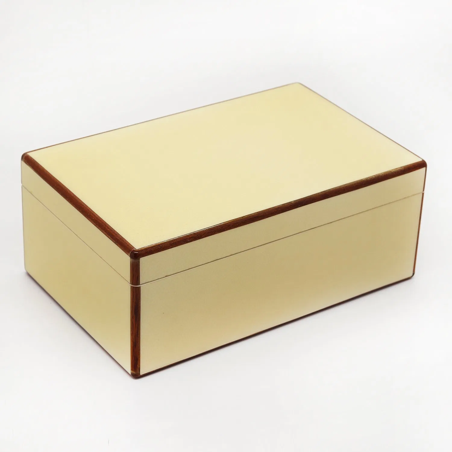 Wooden Jewelry Gift Box with MDF / Shine Oil / Paint Corner Corner Solid Wood Strip / Mirror / Tray / Apricot Flannel