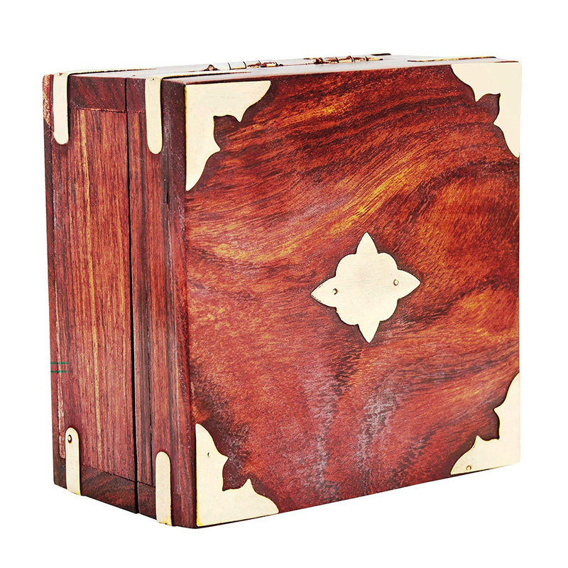 Vintage Style Wooden Jewelry Box with Reasonable Design