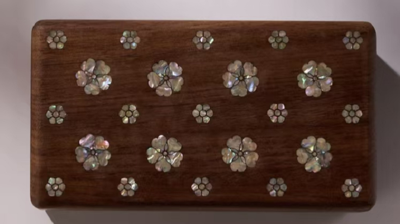 Detailed shell patterns on jewelry box