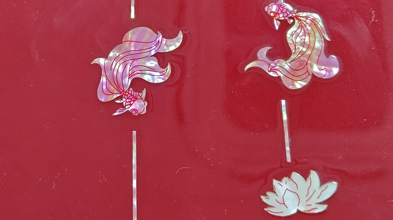 Detailed shell patterns on jewelry box