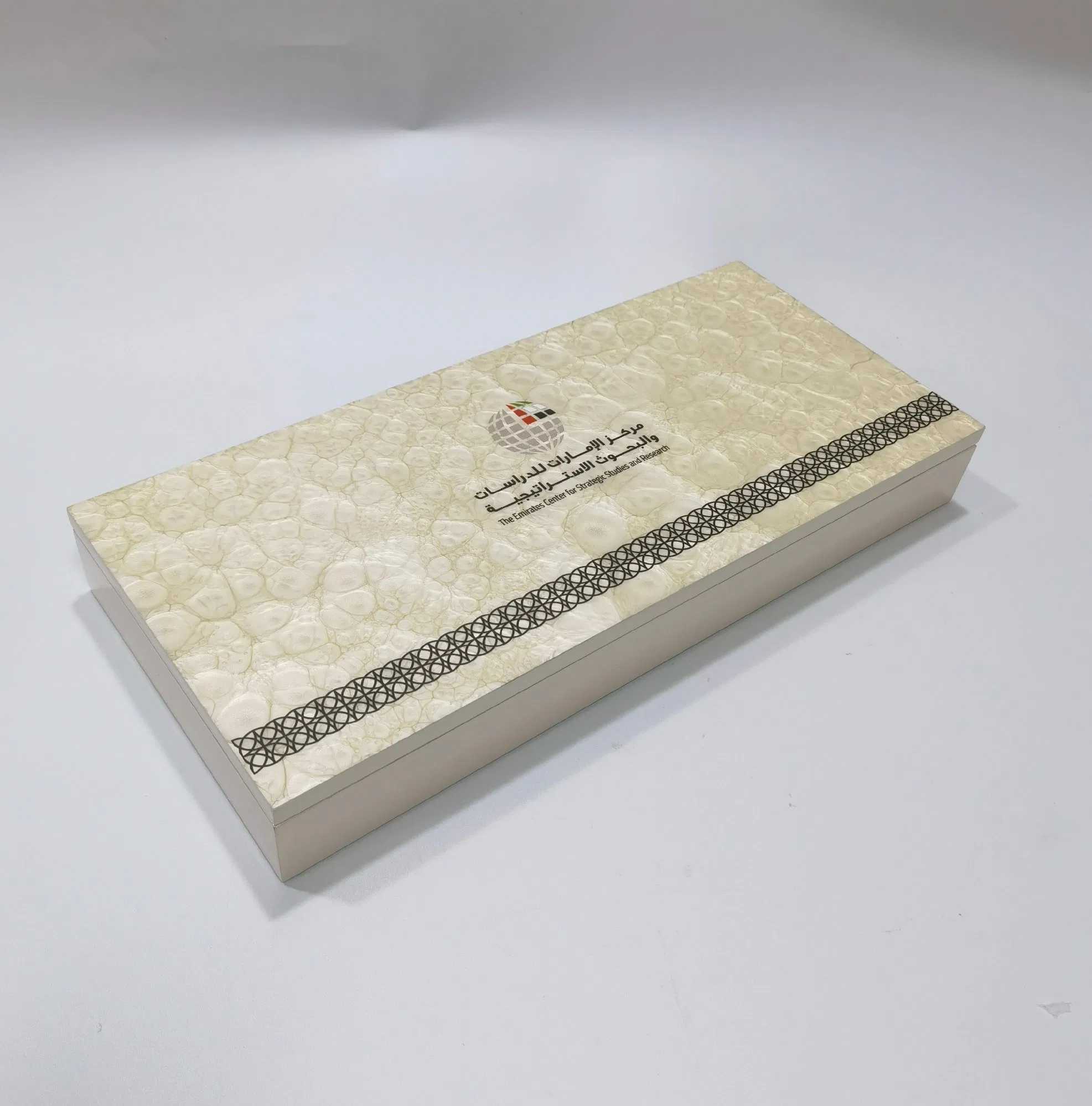 OEM Handmade New Design Rectangle Wooden Chocolate Box with Acrylic Dividers