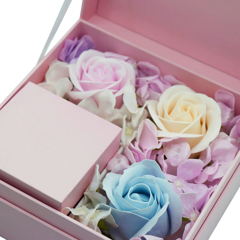 Custom Romantic Eternal Flower Gift Packaging Box for Storing Rings
