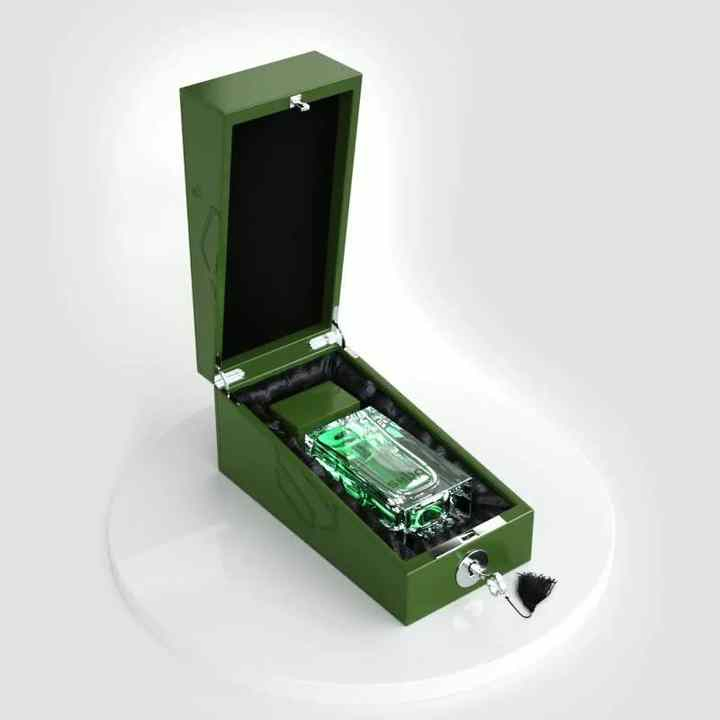 High End Packaging Top Class Luxury Wood Perfume Packaging Box Metal Lock Arab Laser Cutting MDF Gift Perfume Storage Wooden Box