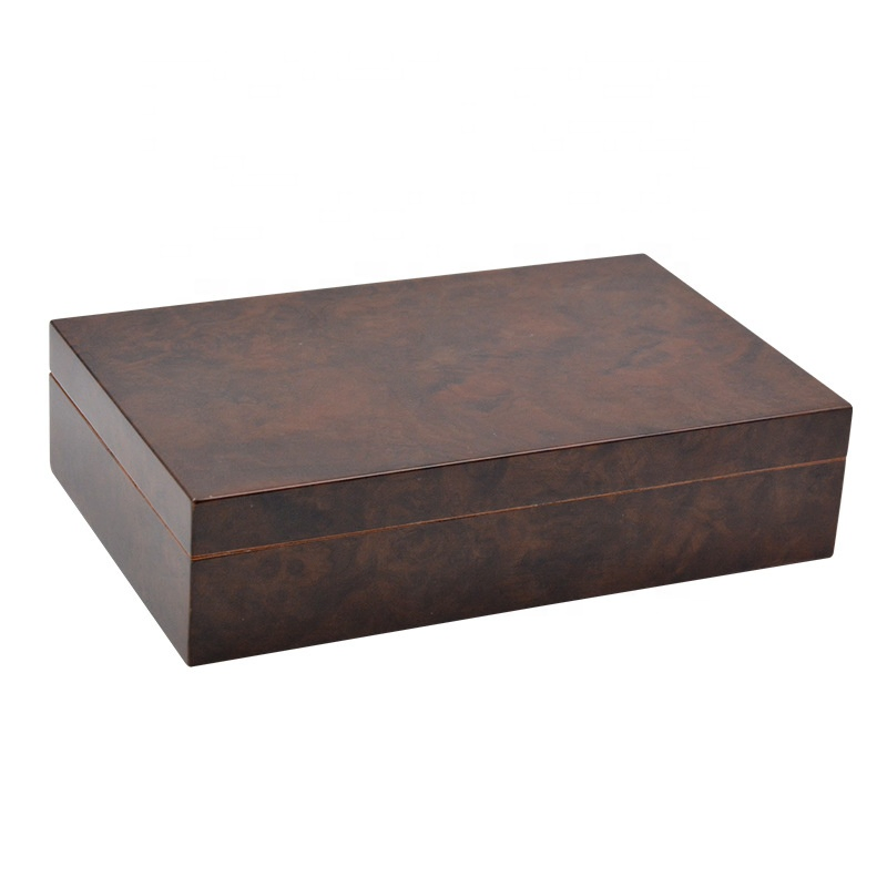 Custom MDF Cedar Wooden Cigar Humidor Moisture Proof Box with Ashtray for Cigar Portable Storage