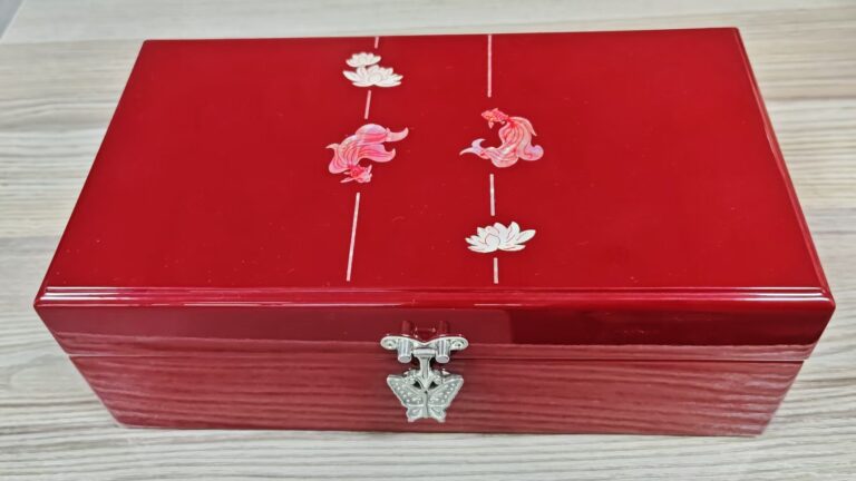How Are The Shell Patterns on The Box Made?