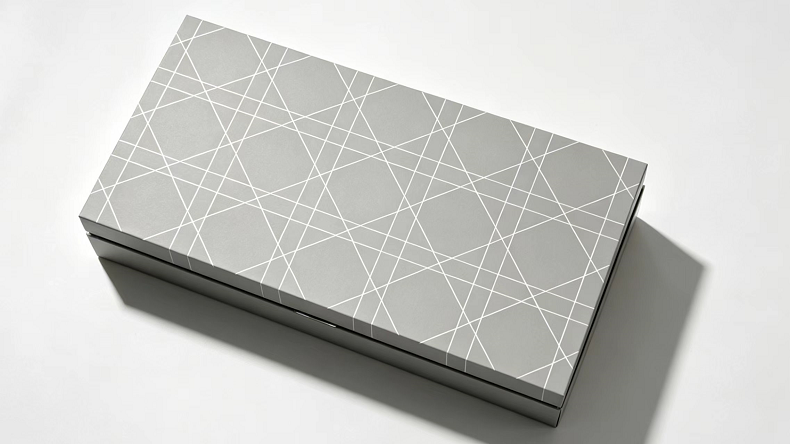 Mirror stainless steel and laser etched patterns