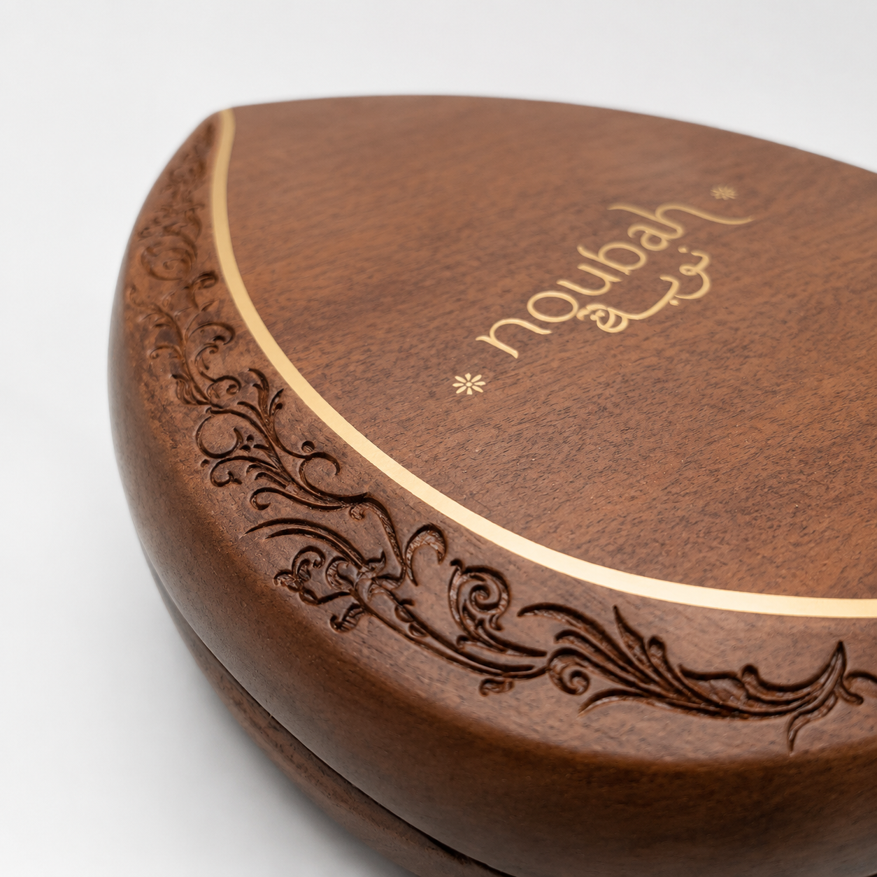 Wooden perfume box engraving and gold foil details