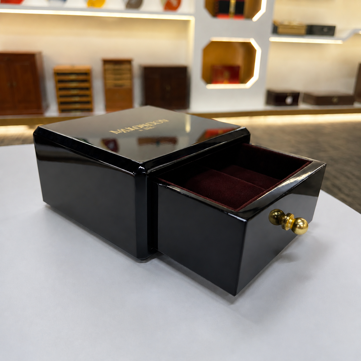 Luxury watch box display design