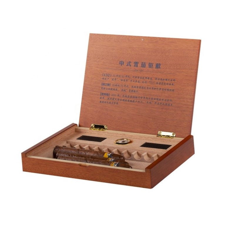 Customized Logo Luxury Humidor Travel Cedar Box Classic Retro Mini Easy Carried Cigar Box