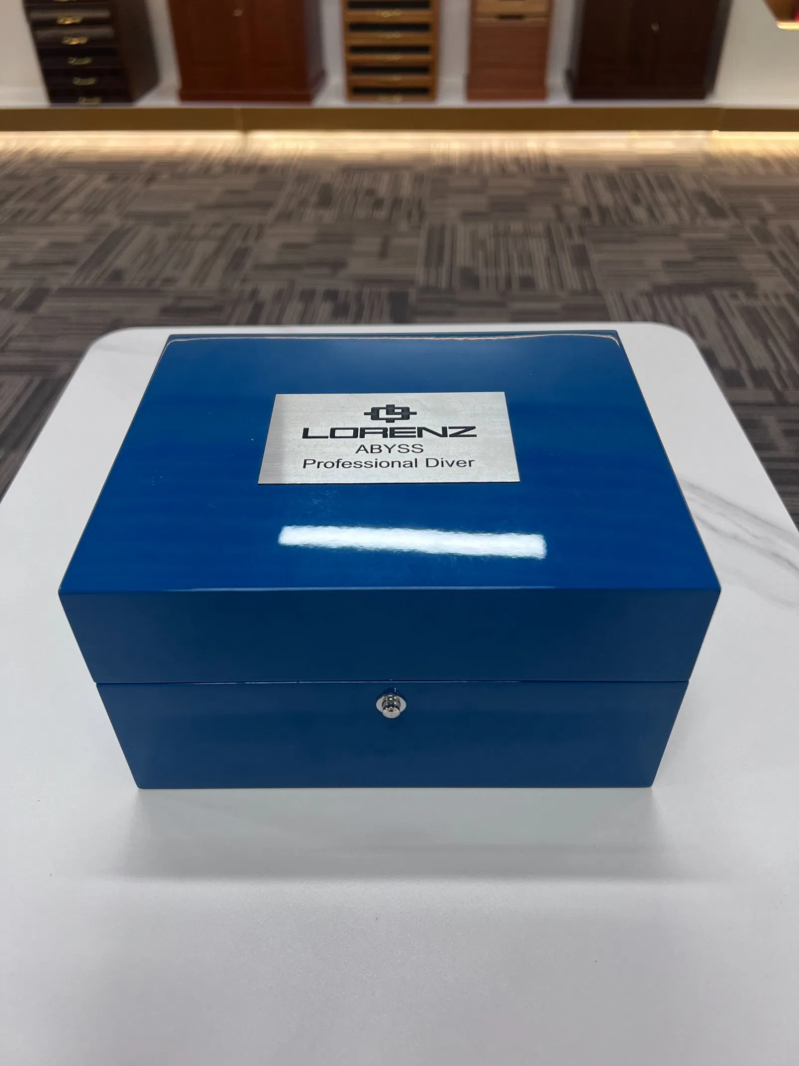 Luxury Blue Wooden Watch Box Single Display Case with Velvet Interior for Premium Timepiece Packaging