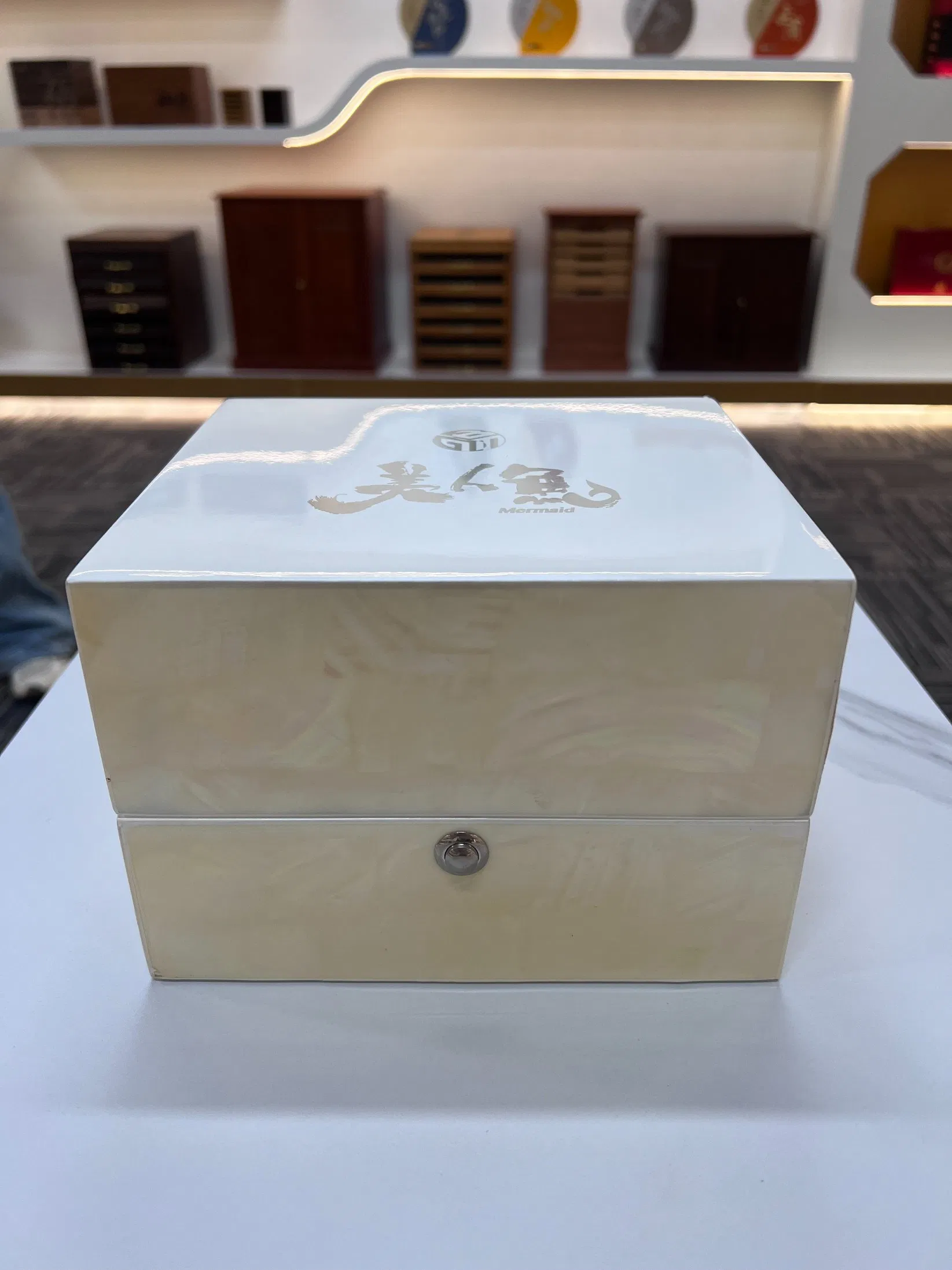 Luxury Wooden Watch Box Single Watch Display Case Premium Gift Packaging