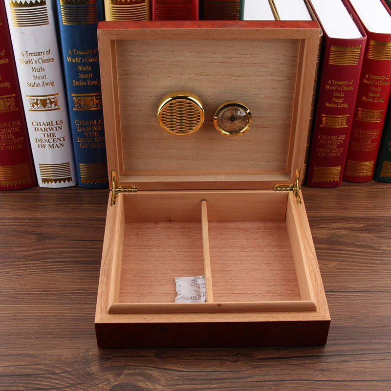 Cigar Humidor Desktop Cigar Cedar Box with Humidifier Hygrometer Holds 20 to 25 Cigars