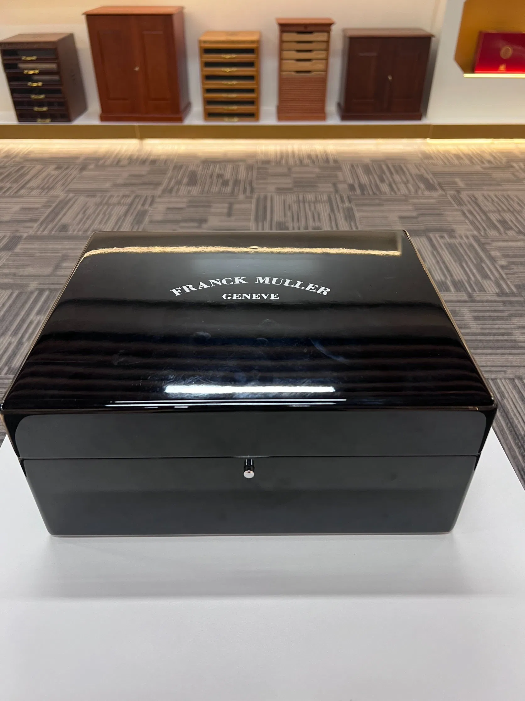 Luxury Wooden Watch Box Organizer with Magnetic Closure Custom Logo Velvet Interior Gift Packaging Case