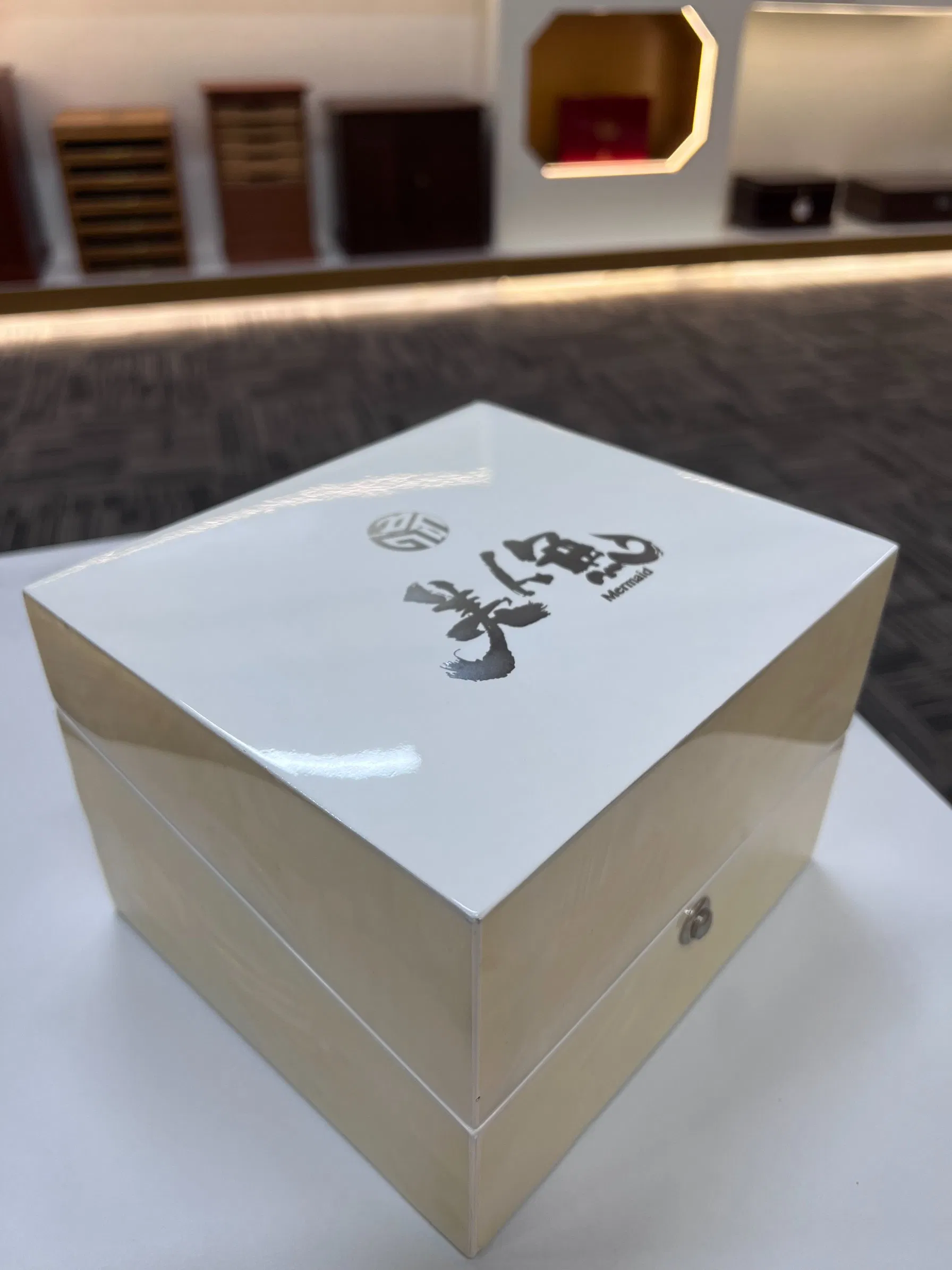 Luxury Wooden Watch Box Single Watch Display Case Premium Gift Packaging