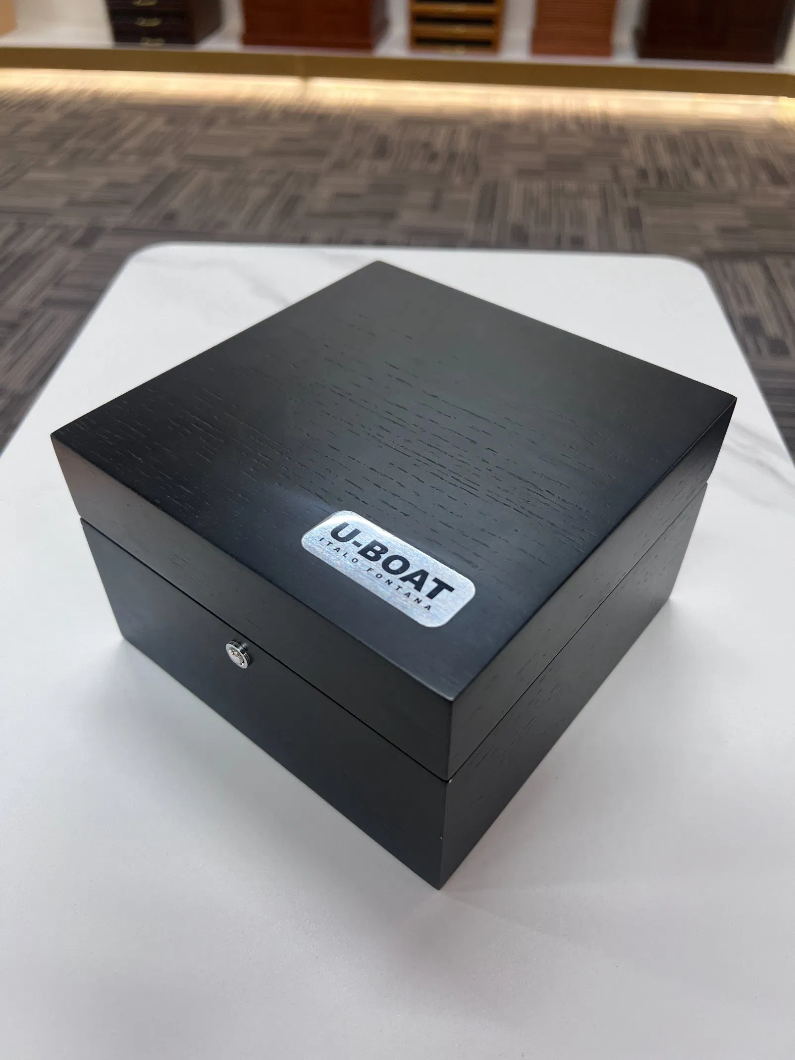 Luxury Wooden Watch Box Single Slot Display Case with Velvet Interior for Premium Timepiece Storage