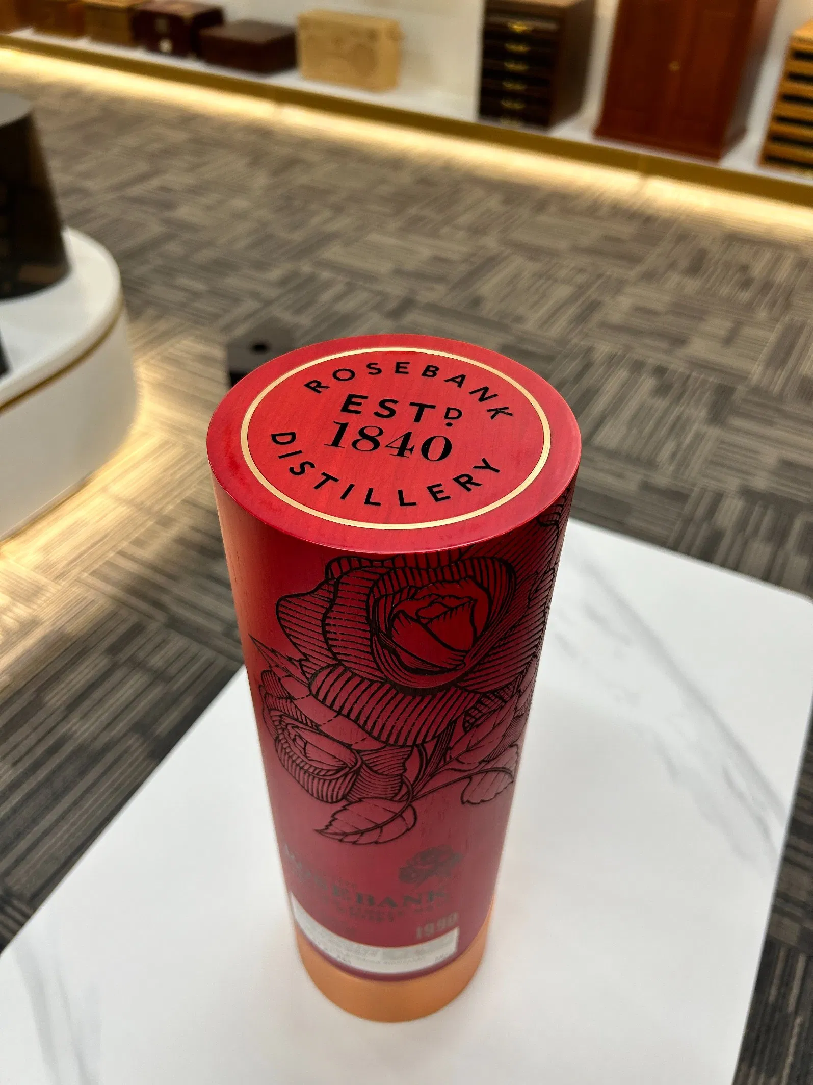 Custom Round Wooden Wine Box Tube Packaging for Red Wine Bottle Luxury Gift