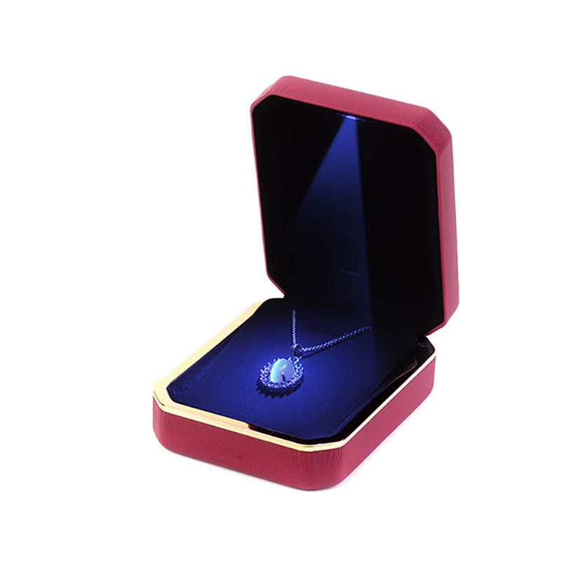 Custom Design Plastic Packaging Jewelry Ring Box with LED Light