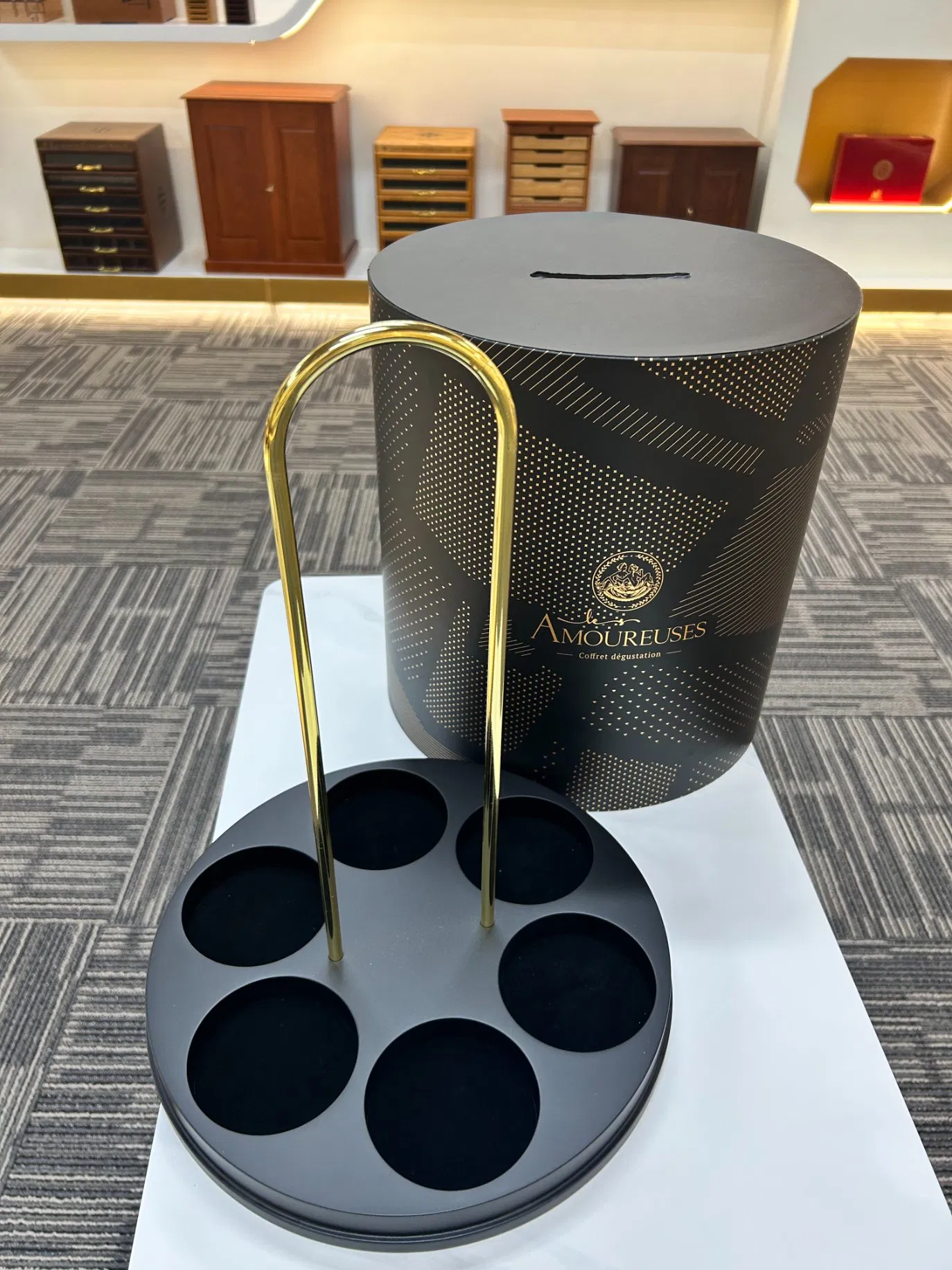 Custom Cylindrical Wooden Wine Box Luxury Alcohol Bottle Gift Packaging Holder