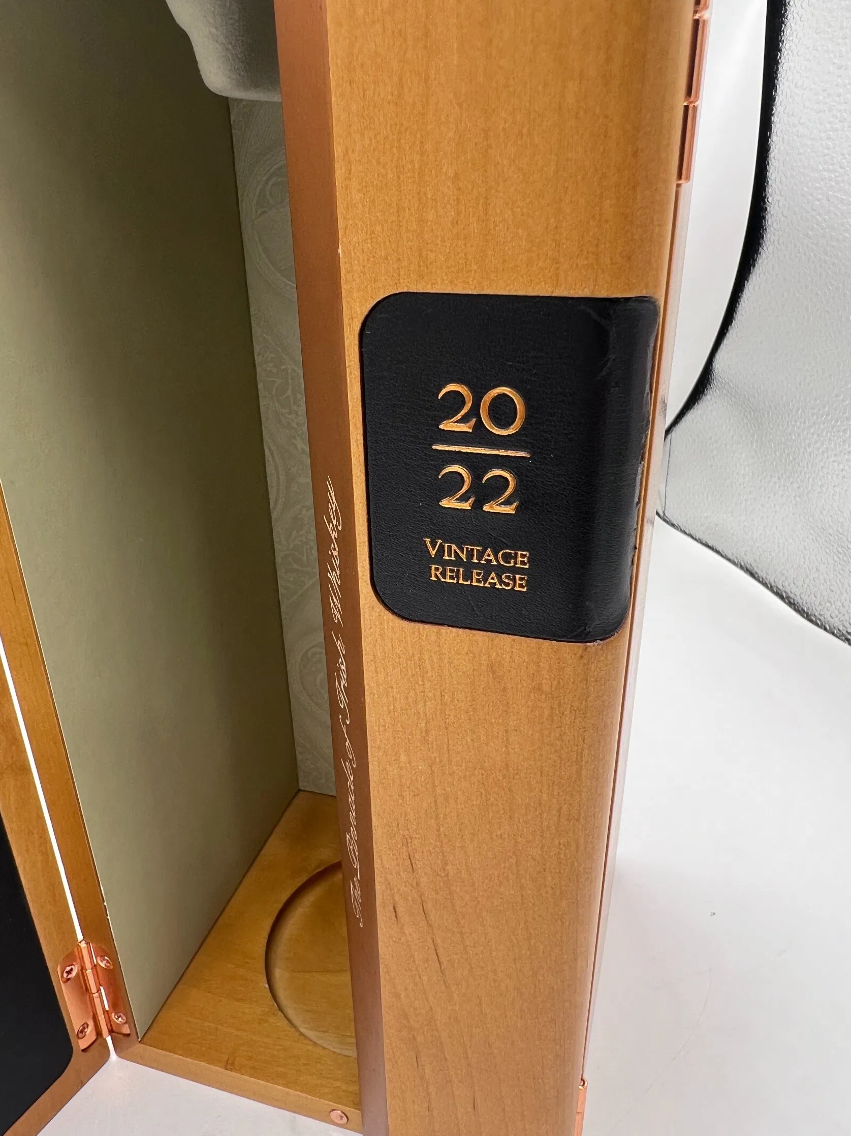 Luxury Wooden Wine Box with Hinged Lid Liquor Packaging Gift Box for 2 Bottle Case