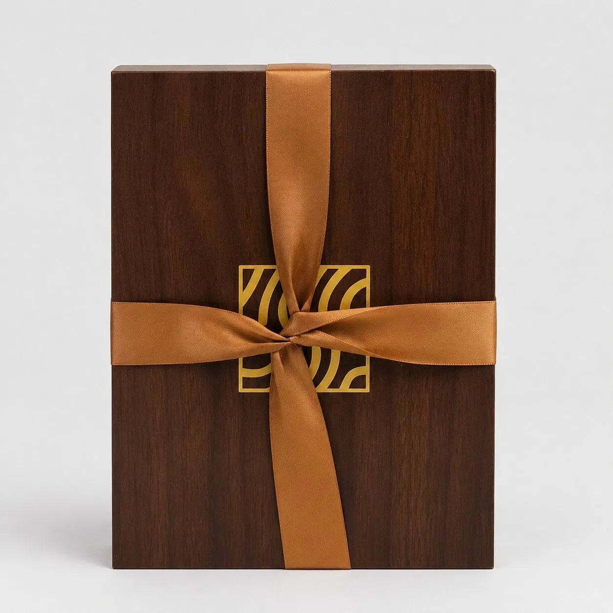 Luxury Wooden Wine Box Wooden Gift Box with Hinged Lid Custom Wooden Packaging Box for Liquor