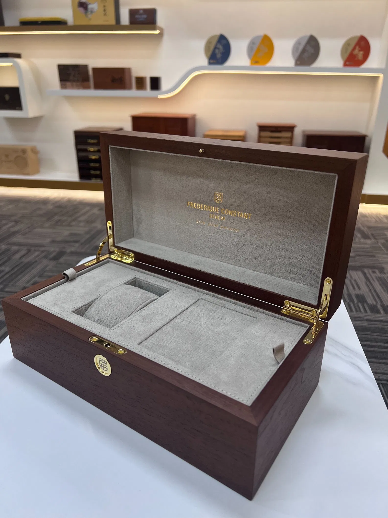 Premium Wooden Watch Display Box with Flip Lid Design for Luxury Diver Watch Collection