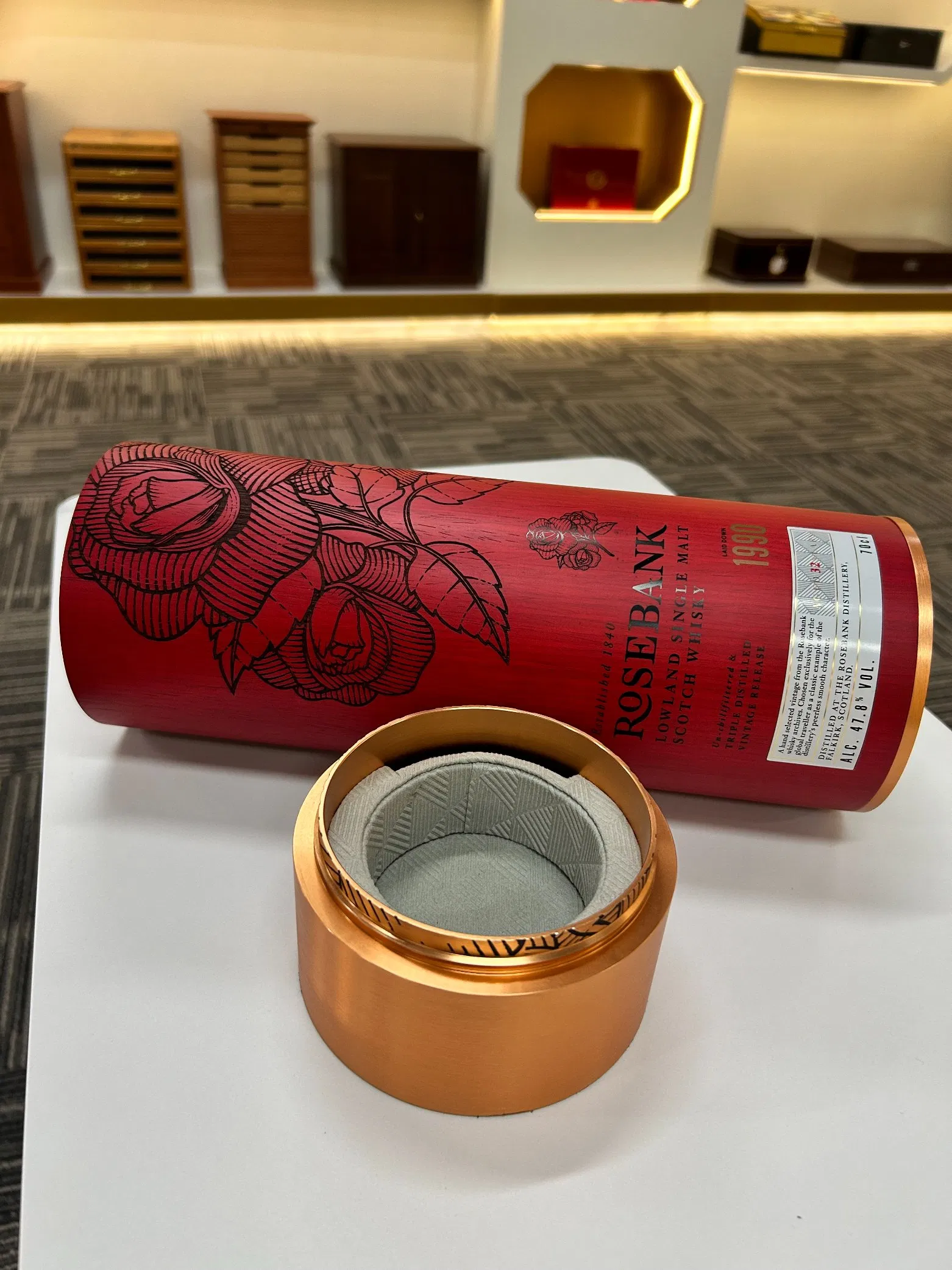 Custom Round Wooden Wine Box Tube Packaging for Red Wine Bottle Luxury Gift