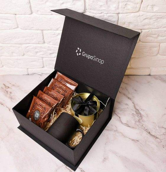Custom Size Luxury Folding Closure Leather Packaging Set Wine Magnetic Gift Box