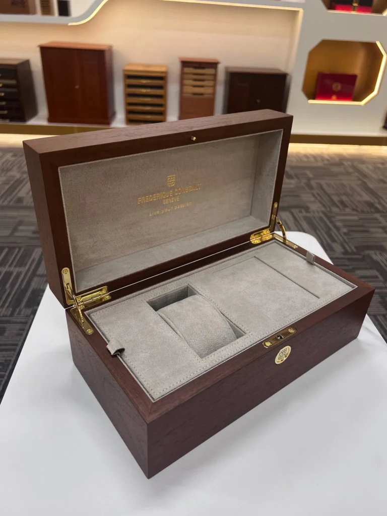 Premium Wooden Watch Display Box with Flip Lid Design for Luxury Diver Watch Collection