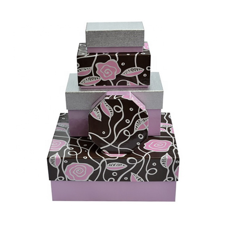 Custom luxury gift box with creative structure