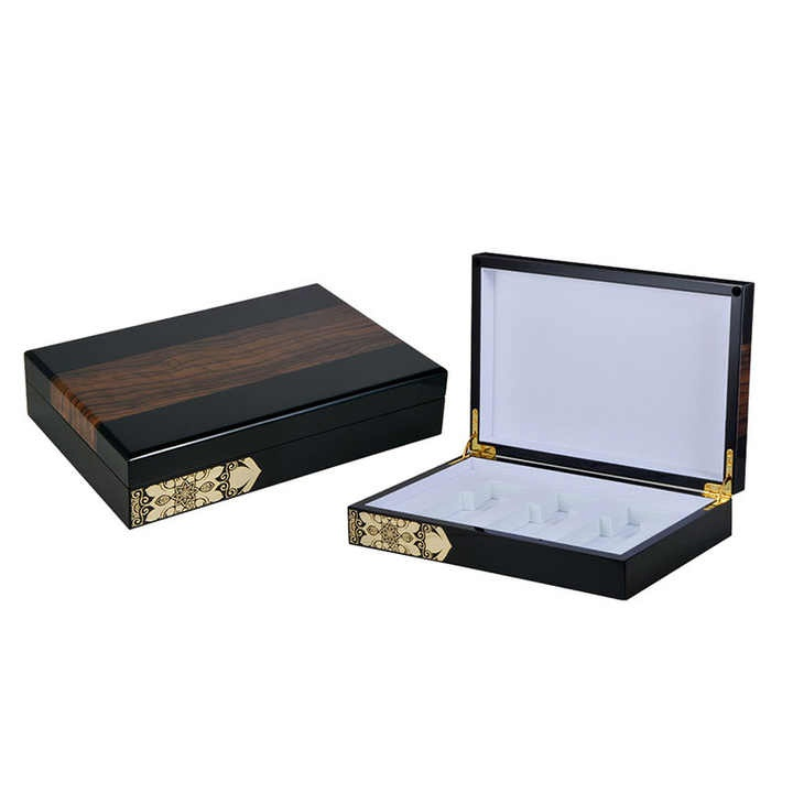 Custom Arabian Wooden Gift Box with 3 Perfume Oil Bags